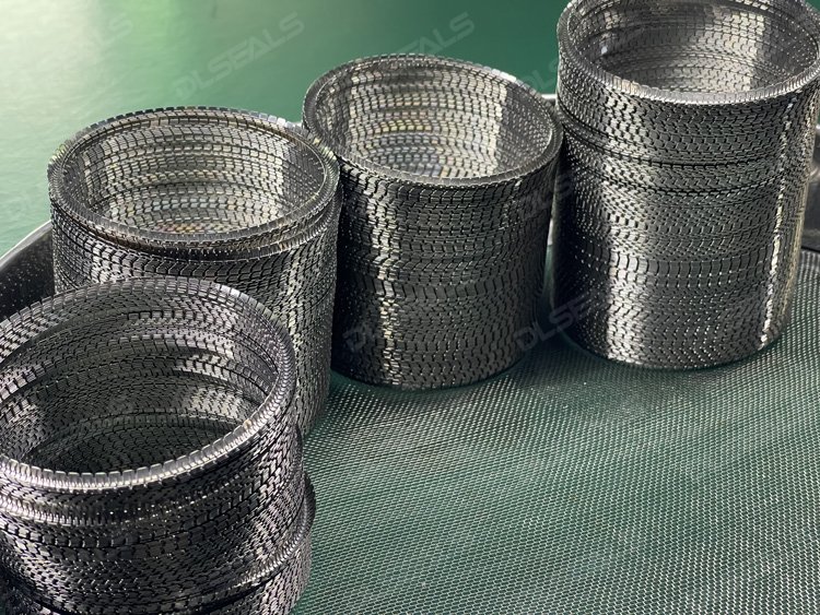 德龍密封生產(chǎn)泛塞封彈簧