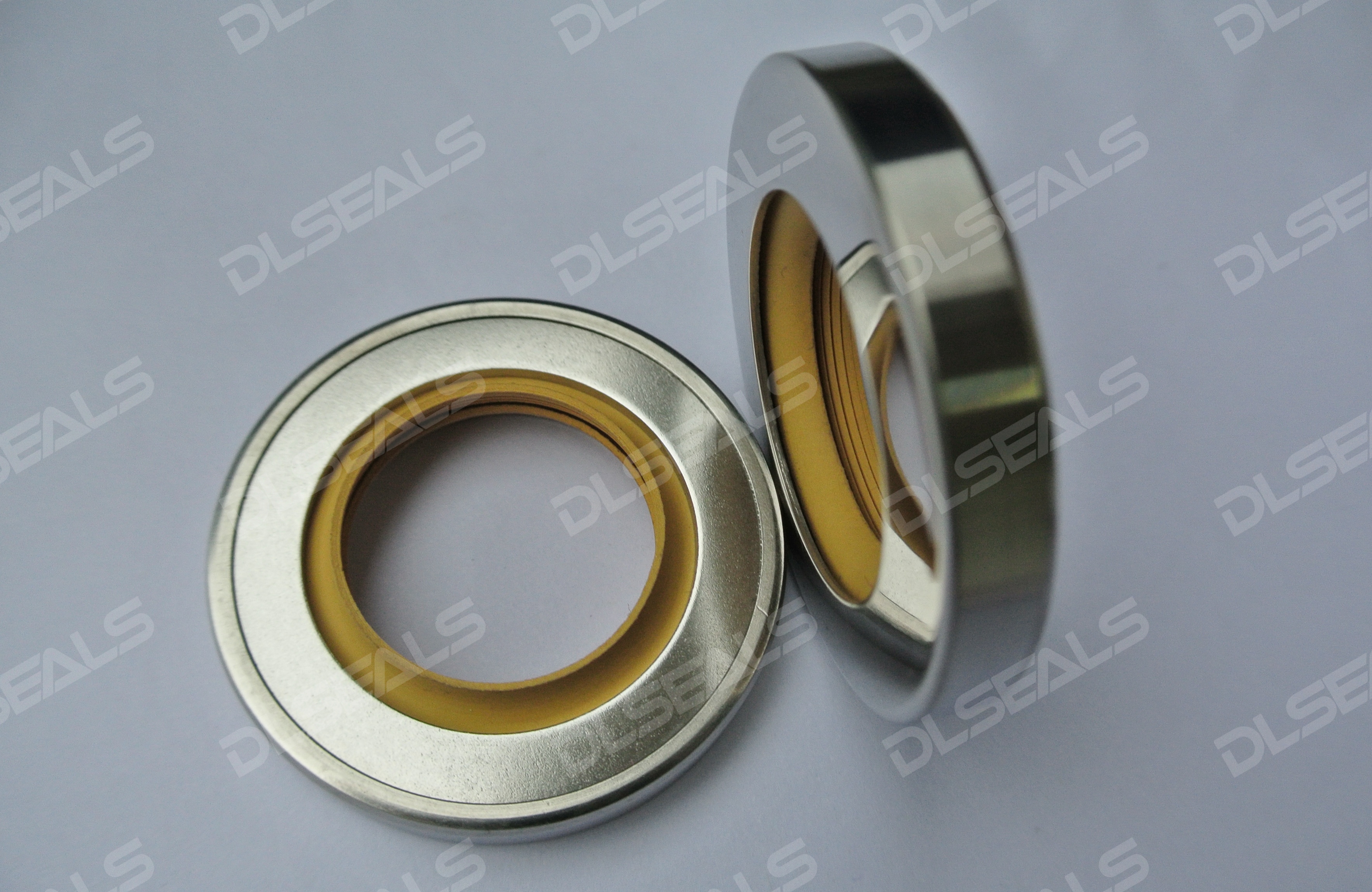 不銹鋼雙唇雙向油封